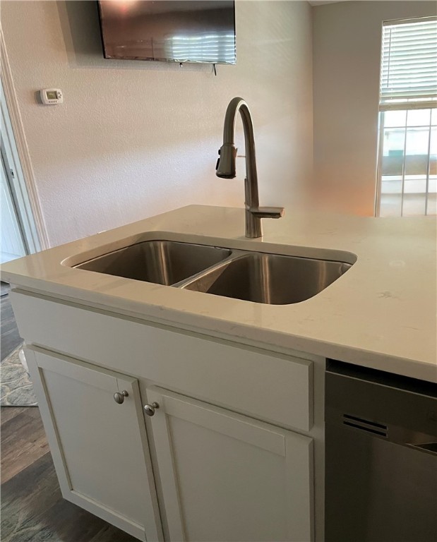 -- - Residential Lease