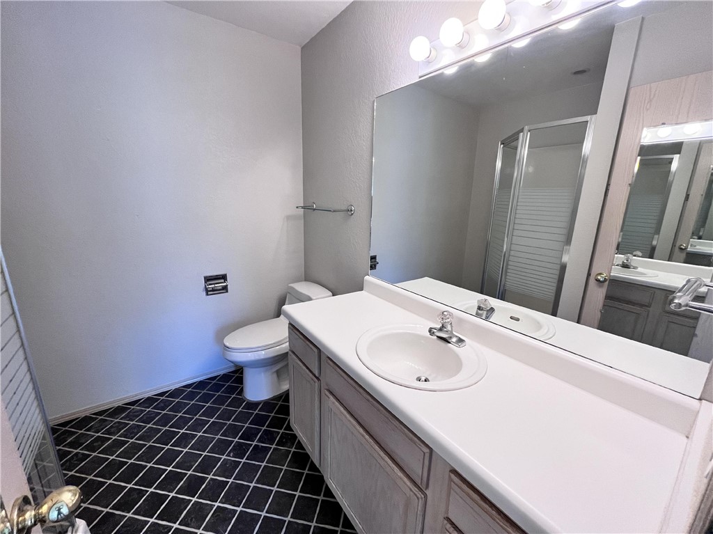 Meadowlands I & II - Residential Lease