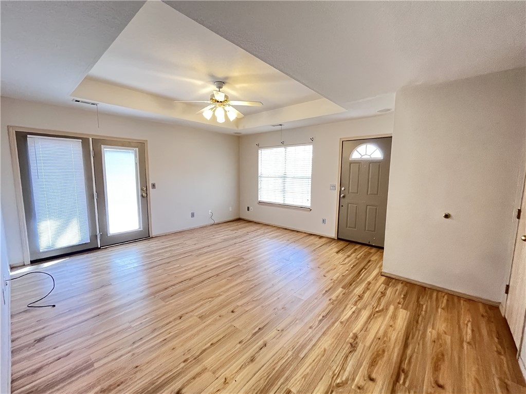 Meadowlands I & II - Residential Lease