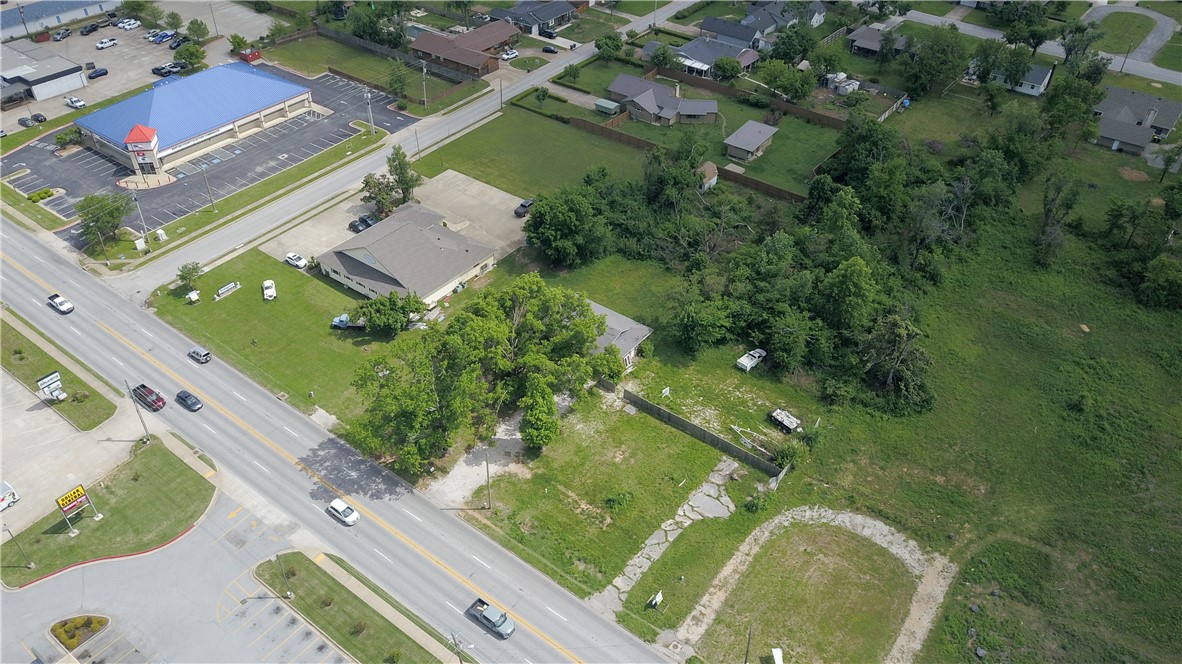 Mitchell Place Rogers - Commercial Lease