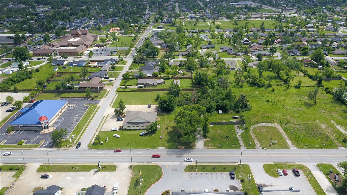 Mitchell Place Rogers - Commercial Lease