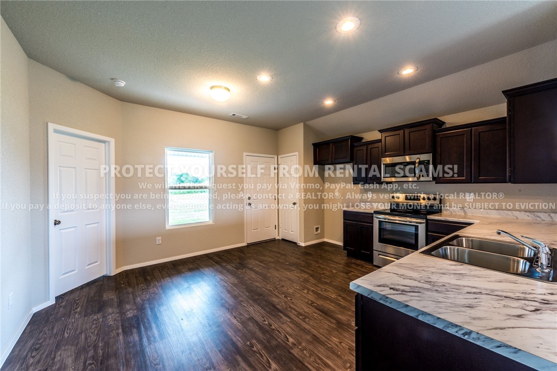 Coves Ph Iii - Residential Lease