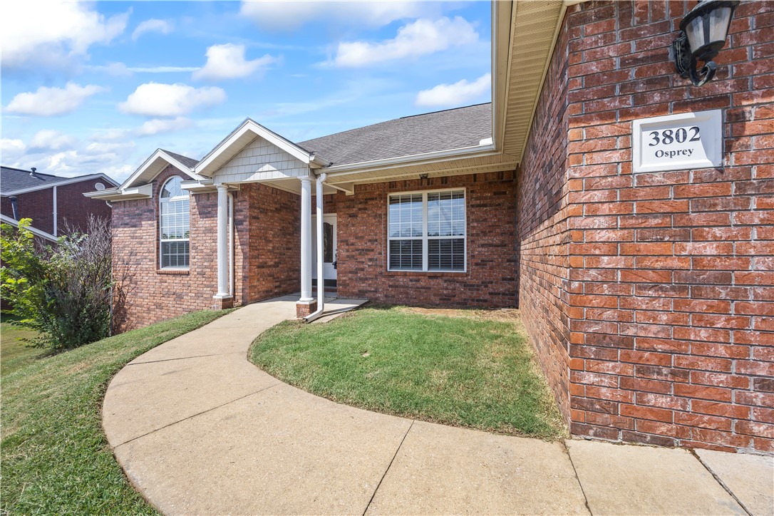 BACK ON MARKET! At no fault of the seller. Step into the dream investment of this 4-bedroom, 2-bathroom home and youāll find a well-kept canvas waiting for your touch. Built in 2004 and offering 1,950 square feet of comfortable living space, this home is nestled in the quiet and family-friendly Eagle Creek Subdivision. Enjoy having friends and family over to cook out on your spacious and covered back deck. Feel empowered to make the space your own by creating a formal dining or office area perfect for combining functionality with your needs. Have peace of mind sending your children to the highly rated zoned schools: Creekside Middle, Grimsley Junior High, Bentonville West High School. Close to XNA and Bentonville Community Center. Schedule your showing to see 3802 SW Osprey Drive now!
