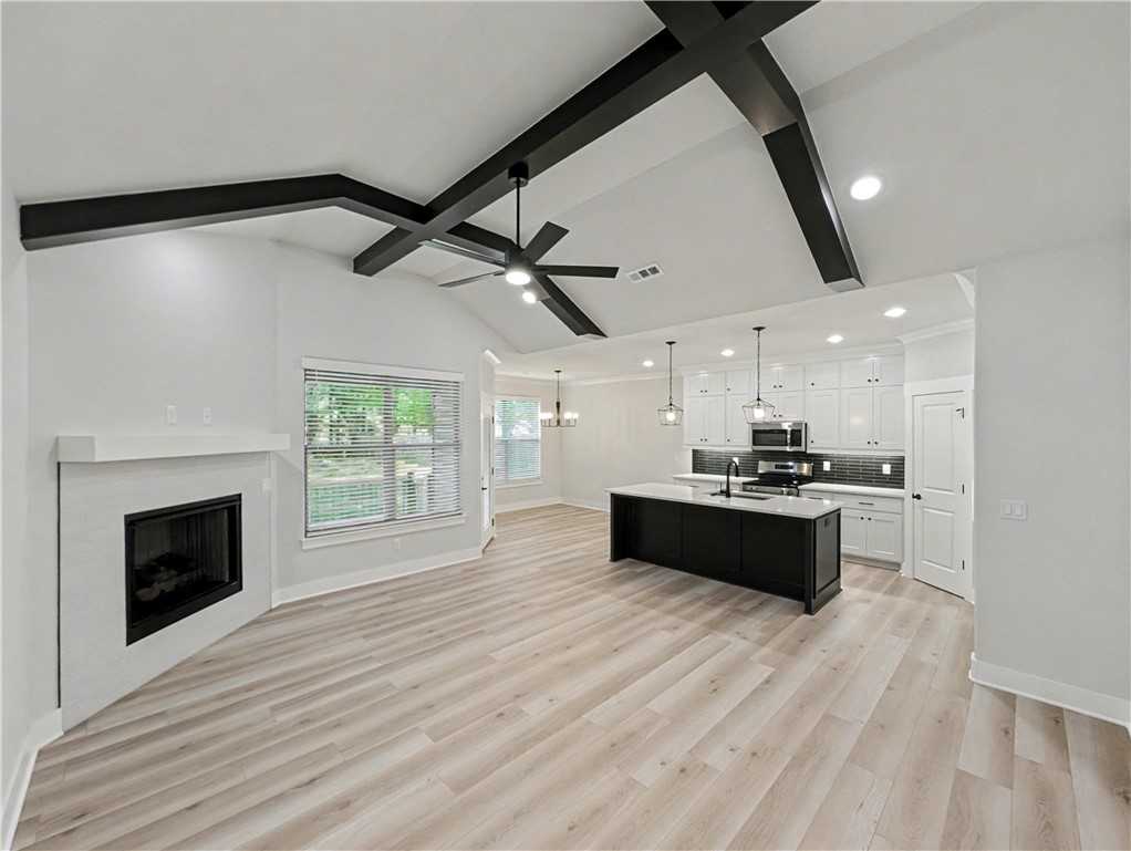 Hillswick Sub Bvv - Residential Lease