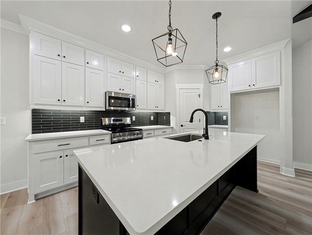 Hillswick Sub Bvv - Residential Lease