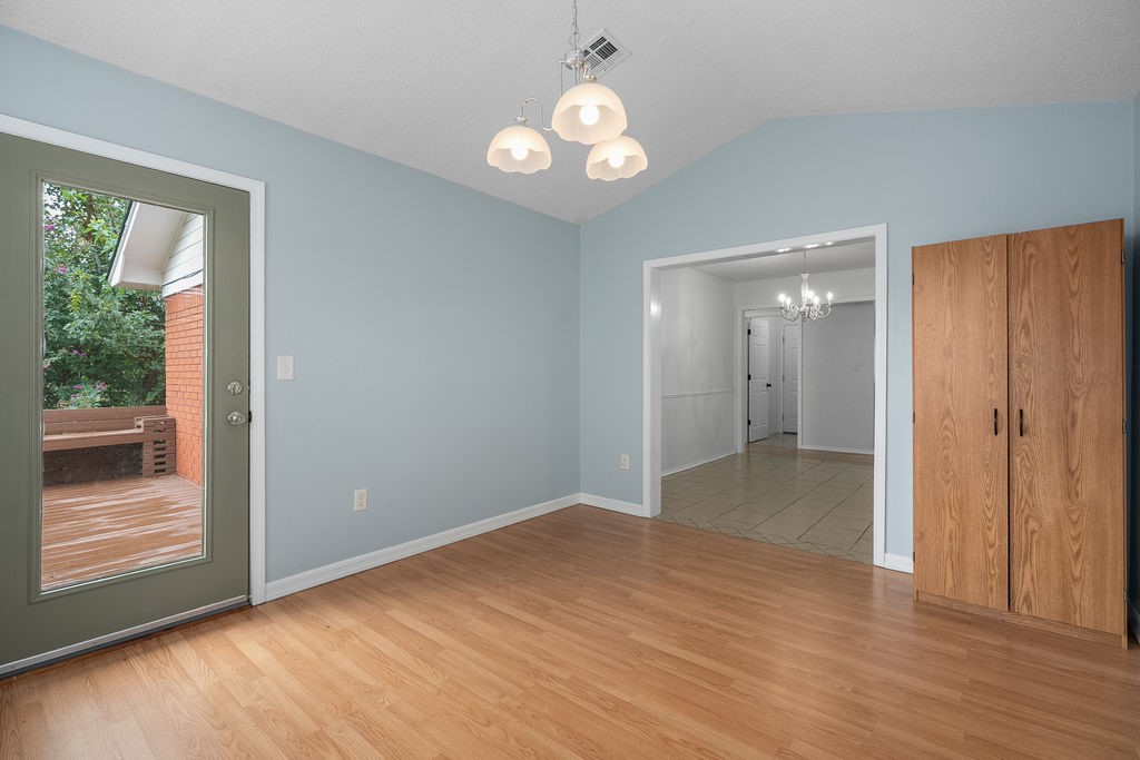 Dora Original - Residential