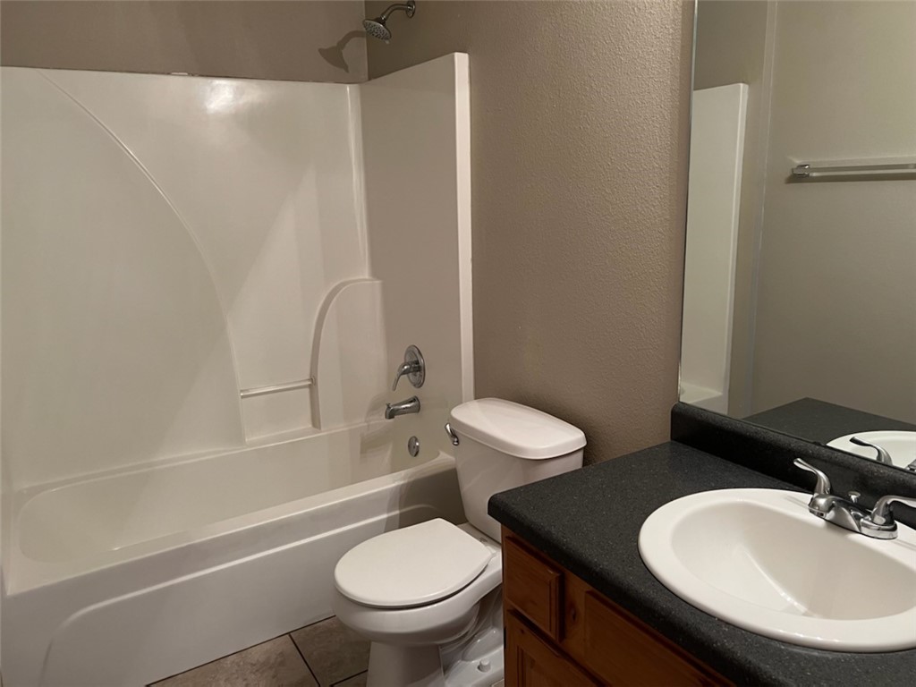 SERENITY S/D PH II - Residential Lease