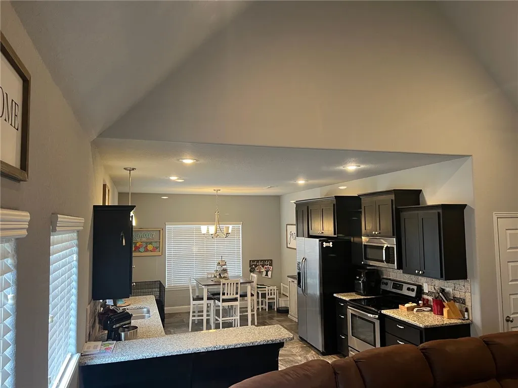 Bentonville, Arkansas 72713, United States, 3 Bedrooms Bedrooms, ,3 BathroomsBathrooms,Residential,Active,82586