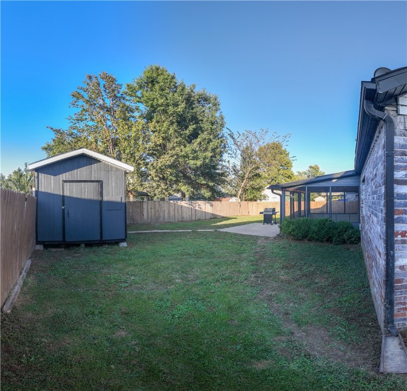 Pine Meadow Add Rogers - Residential