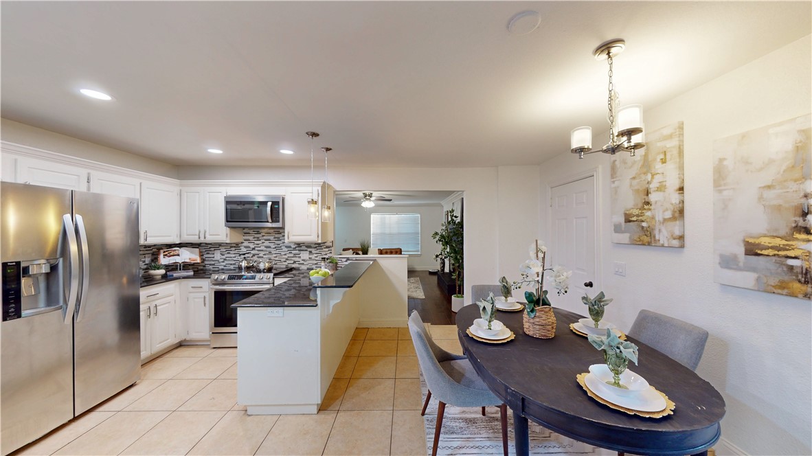 Pine Meadow Add Rogers - Residential