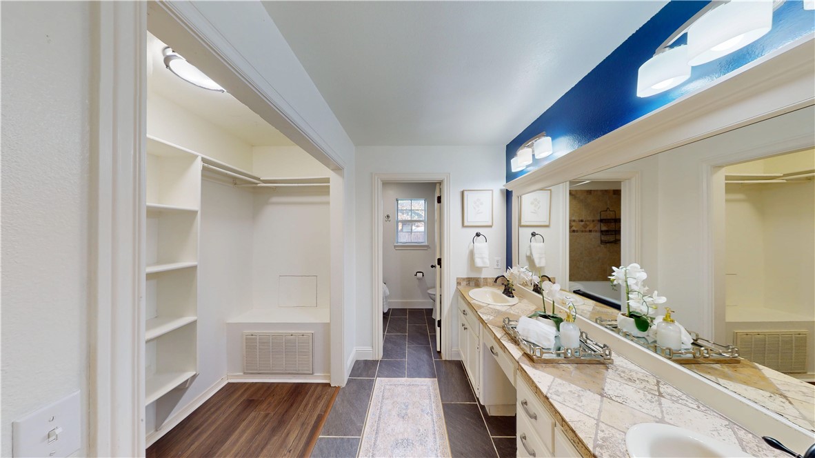 Pine Meadow Add Rogers - Residential