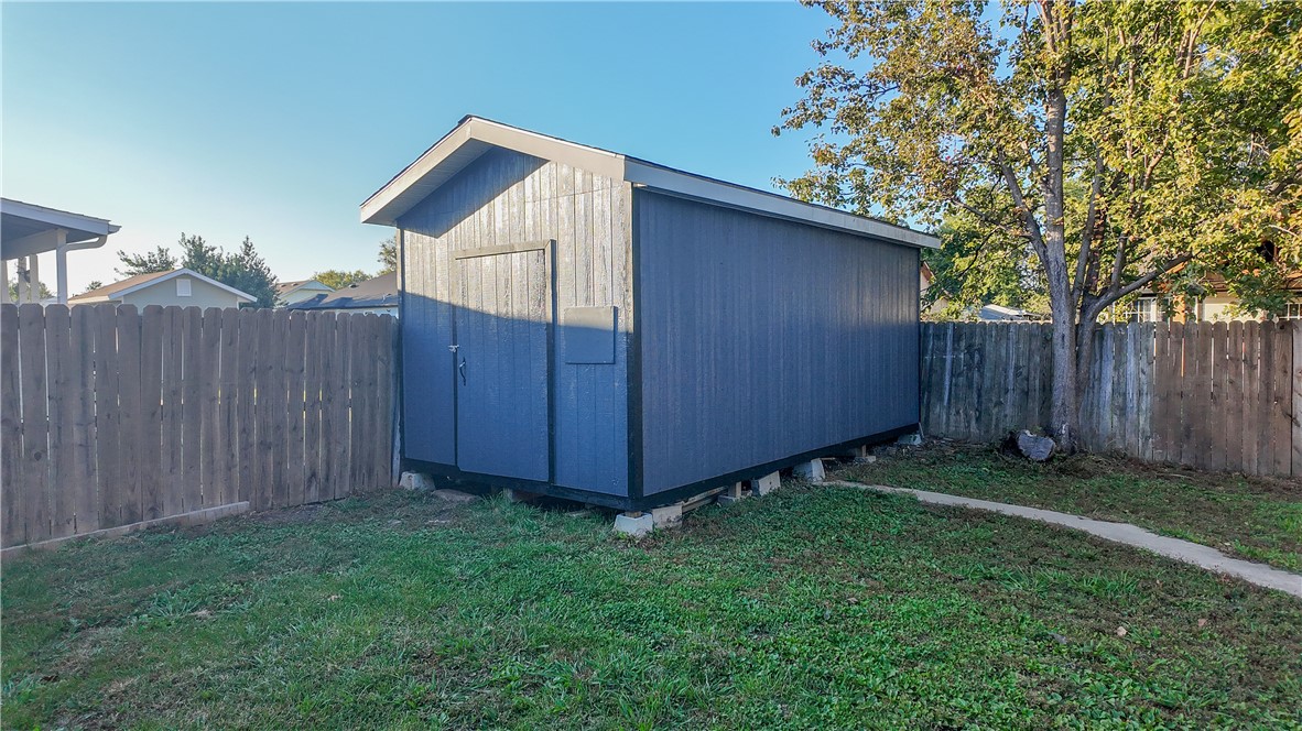 Pine Meadow Add Rogers - Residential