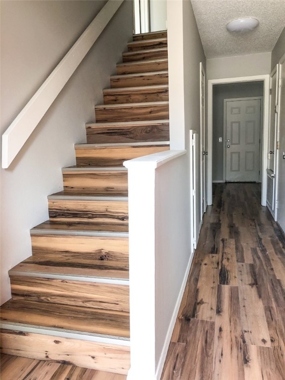 Royal Oaks Estates - Residential Lease