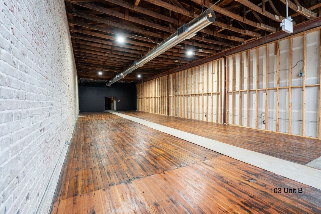 Gravette Orig Gravette - Commercial Lease