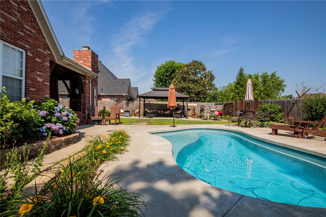 Highland Knolls Unit 2 Ph 2 Rogers - Residential