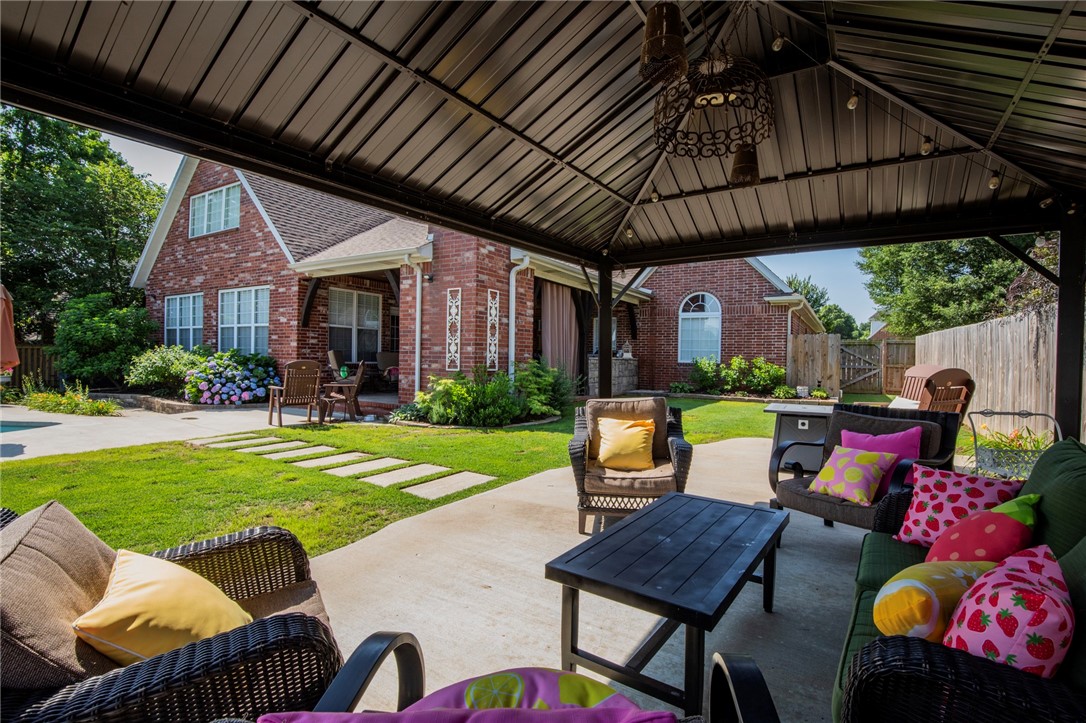 Highland Knolls Unit 2 Ph 2 Rogers - Residential