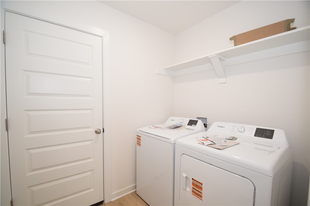 Wagon Wheel Crossing - Residential Lease