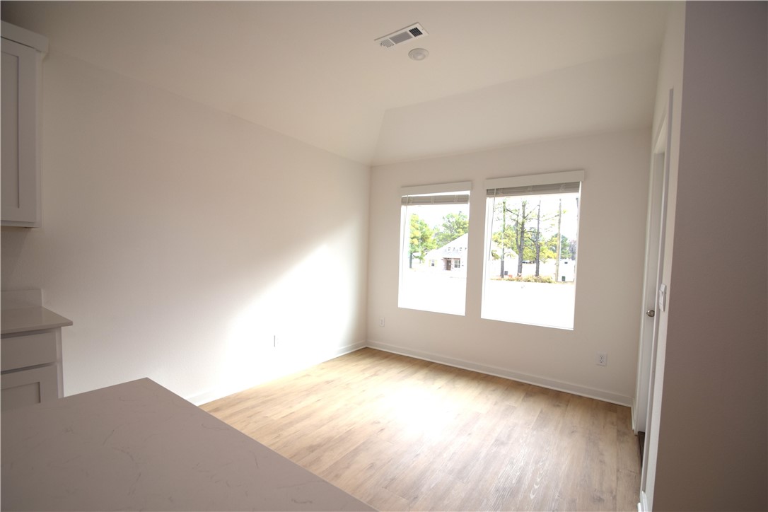 Wagon Wheel Crossing - Residential Lease