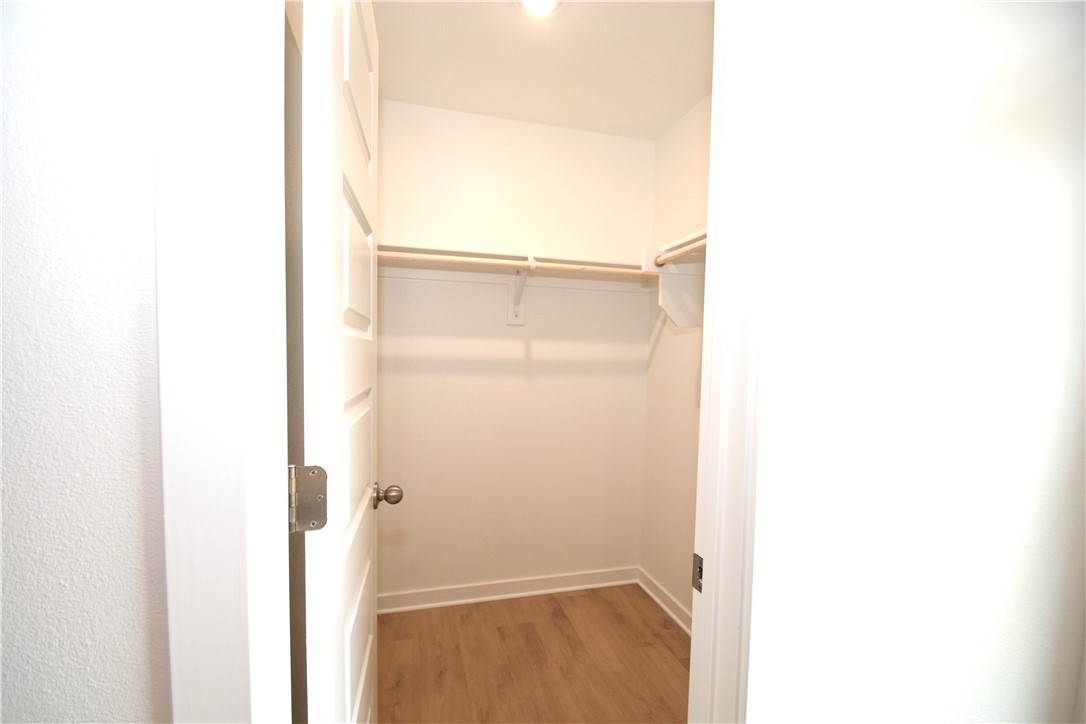 Wagon Wheel Crossing - Residential Lease