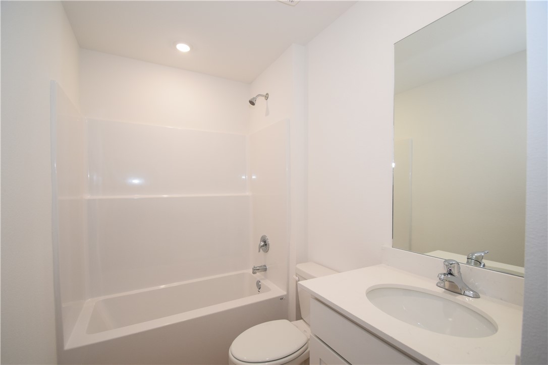 Wagon Wheel Crossing - Residential Lease