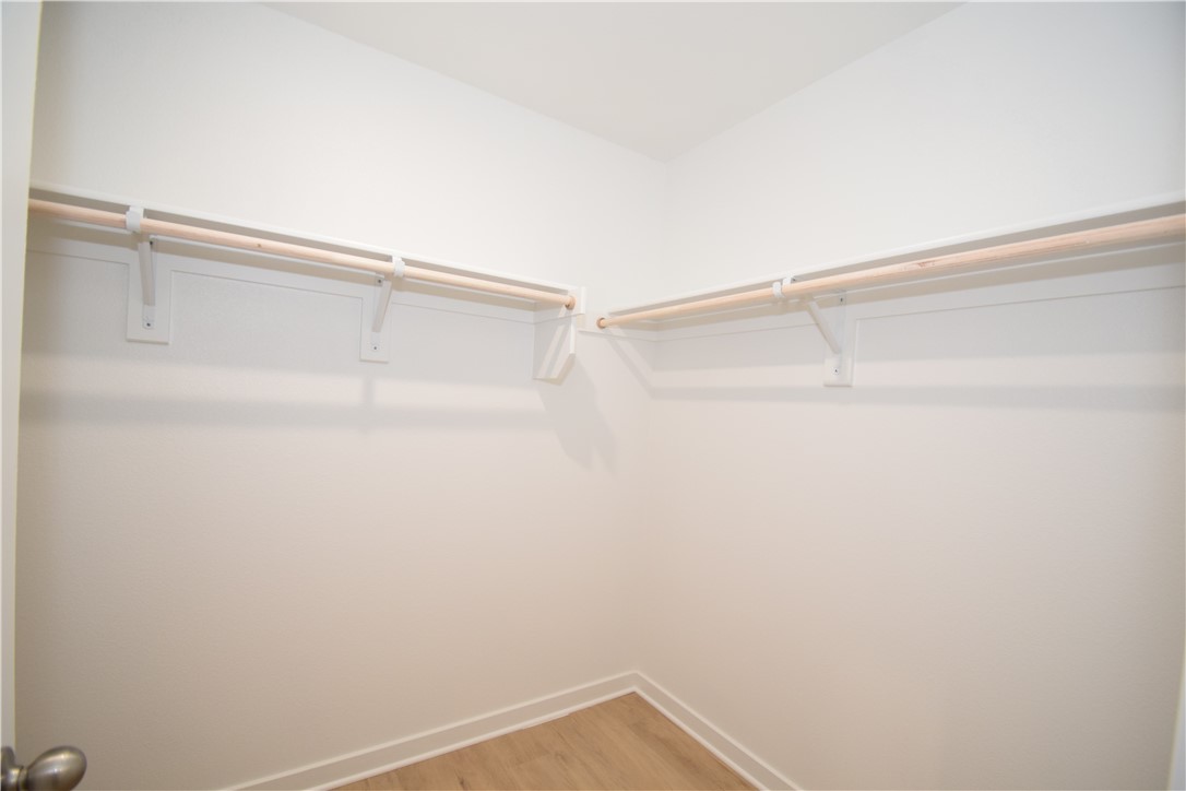 Wagon Wheel Crossing - Residential Lease