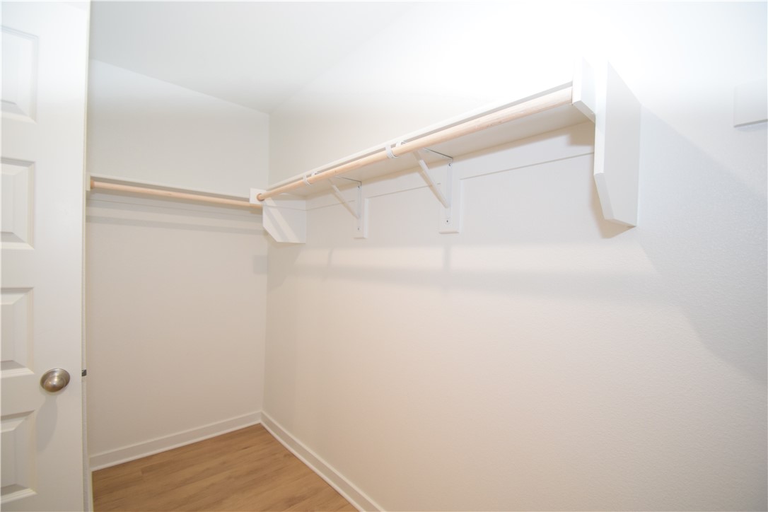 Wagon Wheel Crossing - Residential Lease