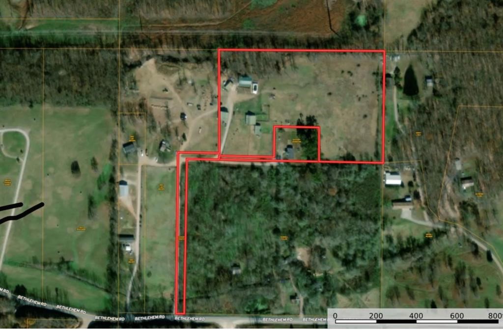 OPPORTUNITIES ARE KNOCKING!!! Look at this amazing opportunity! Hobby farm? Subdivision? Primary mother in law quarters? You dream it and we can make it happen! Current utilities include Carroll Electric and Centerton city water with city sewer coming soon. Buyers to satisfy themselves on utilities! Don't let this pass you by! AGENT OWNED!!! Animals live here- please do not enter without appointment- seller must make arrangements. Photos on request! More coming soon.