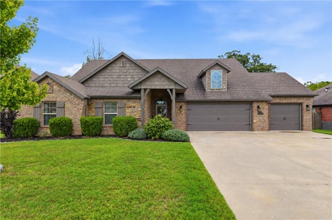 Photo of 1061 Quail Hollow Drive, Bentonville, AR 72713 (MLS # 1365606)