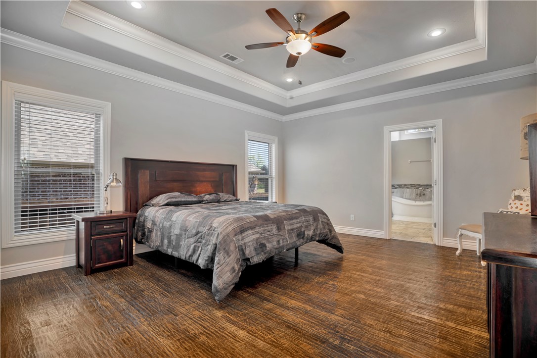 Estates At Woods Creek, The Bentonville - Residential