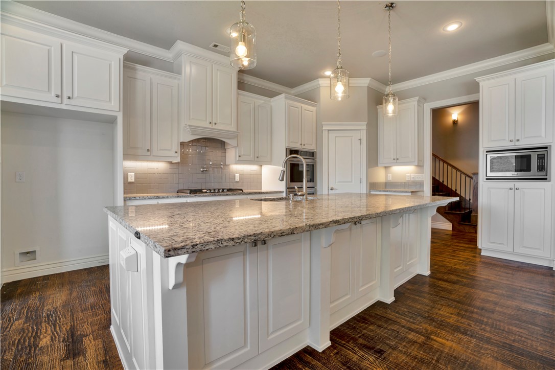 Estates At Woods Creek, The Bentonville - Residential