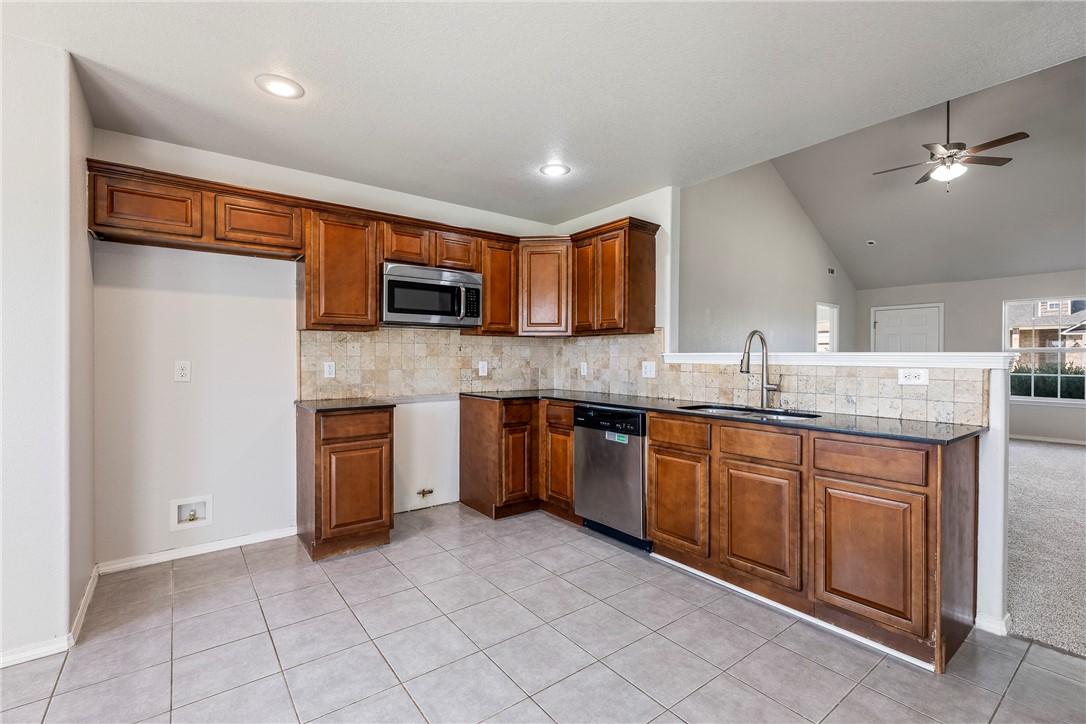 Lakewood Sub Ph Ii Lowell - Residential
