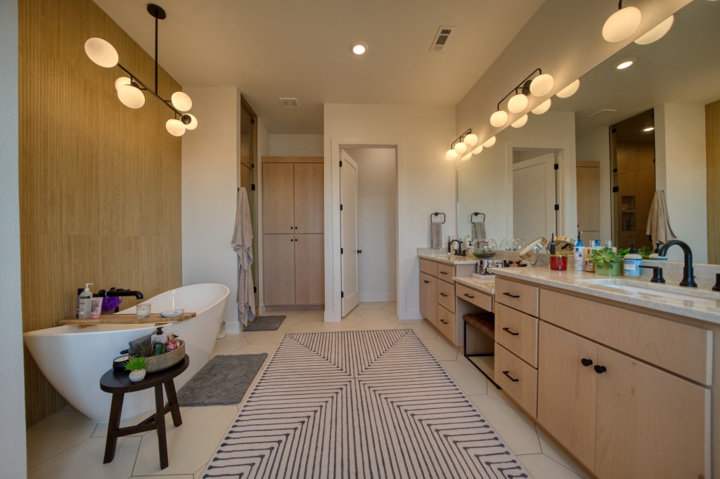 The Pointe Estates - Residential