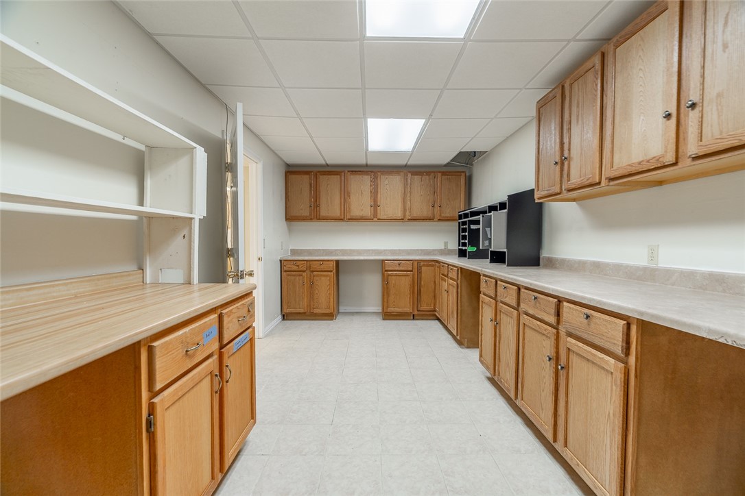 Broad Acres - Commercial Lease