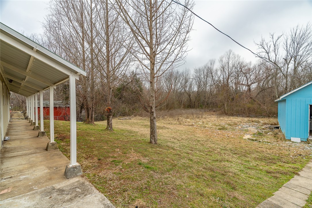 Broad Acres - Commercial Lease