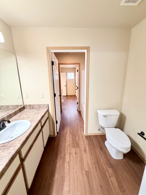 Stadium Centre Cottages Lts 1214 - Residential Lease