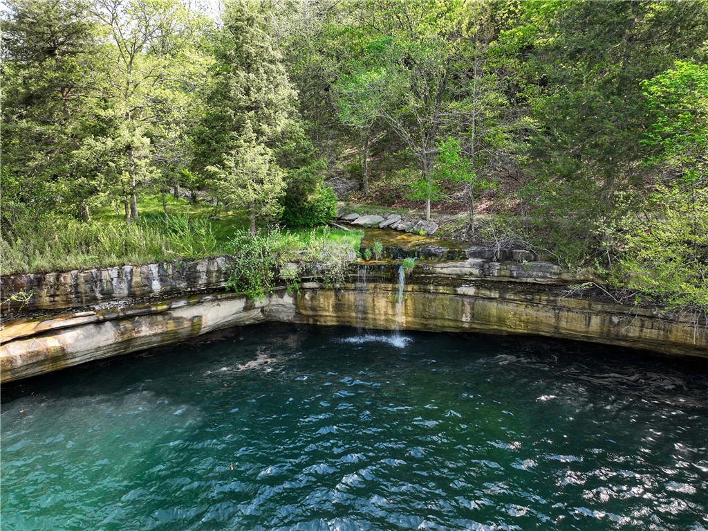 SHORECLIFF EST #1 - Residential