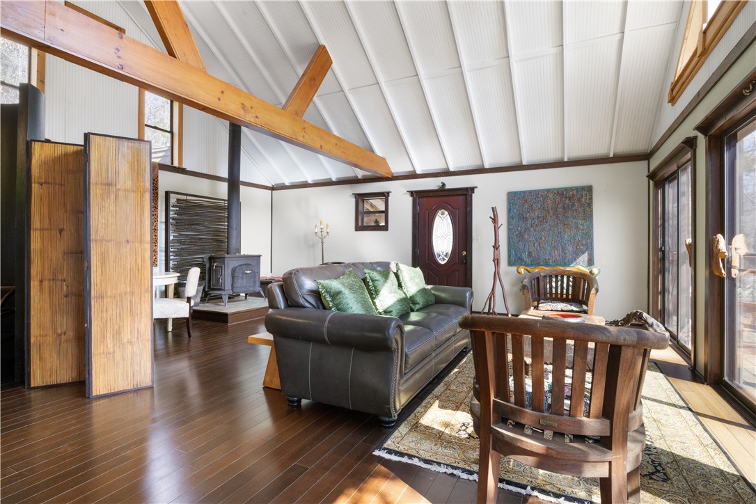 SHORECLIFF EST #1 - Residential