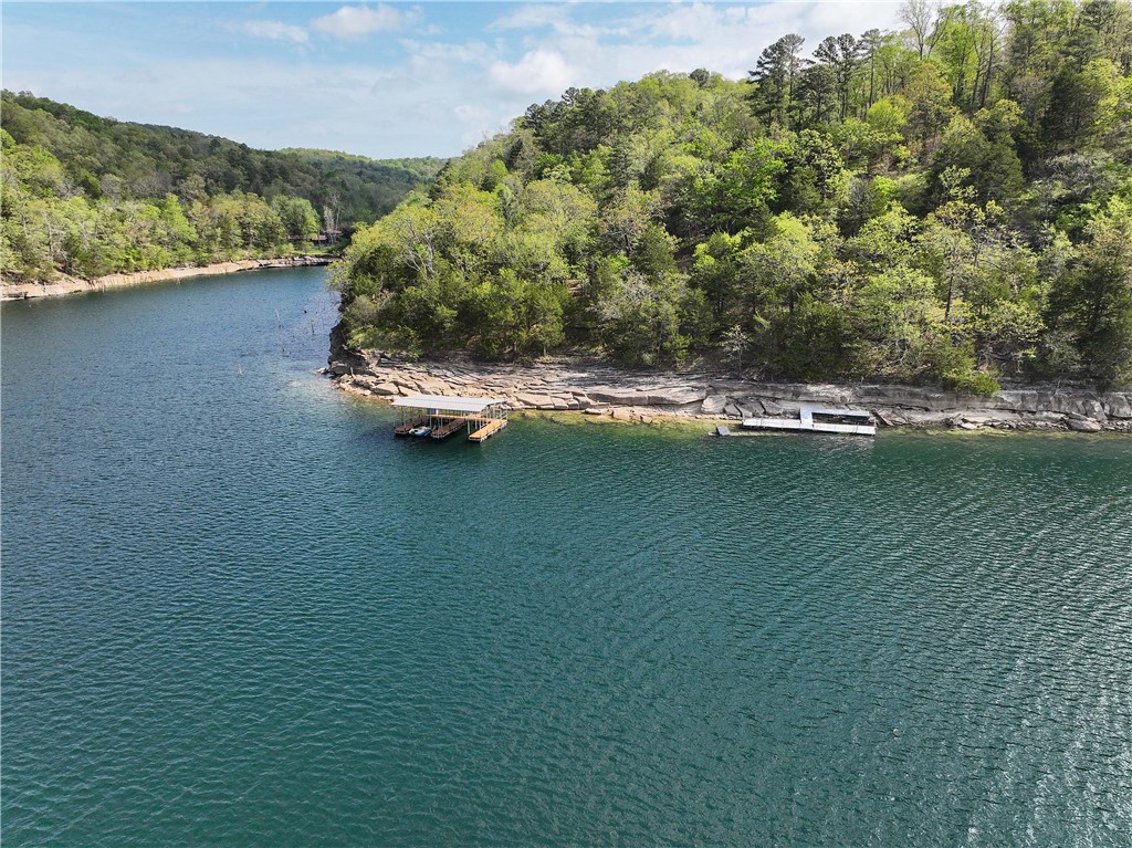 SHORECLIFF EST #1 - Residential