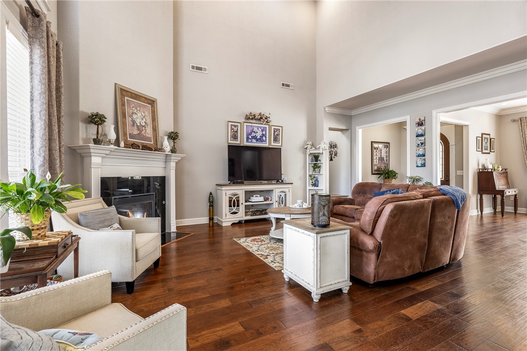 Peaks Ph Iii, The Rogers - Residential