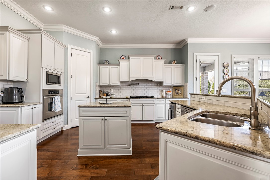 Peaks Ph Iii, The Rogers - Residential