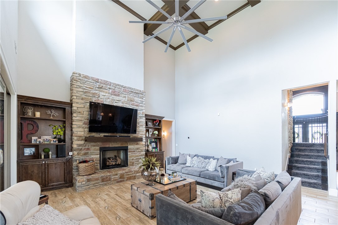 Ridgewood Sub Cave Spgs - Residential