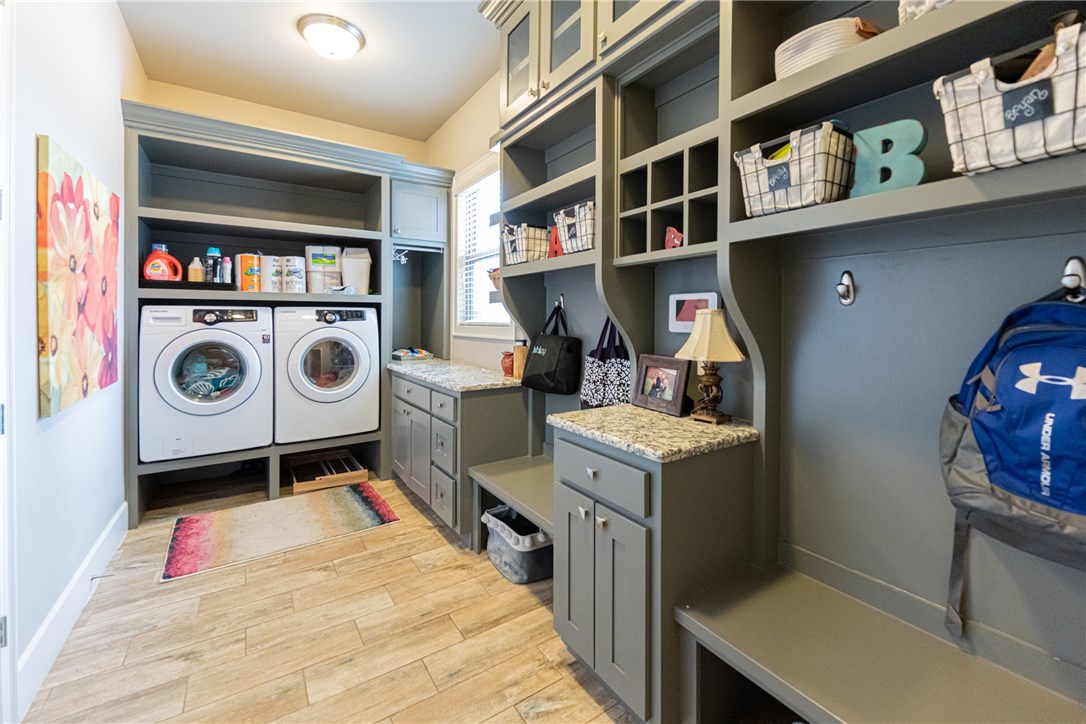 Ridgewood Sub Cave Spgs - Residential