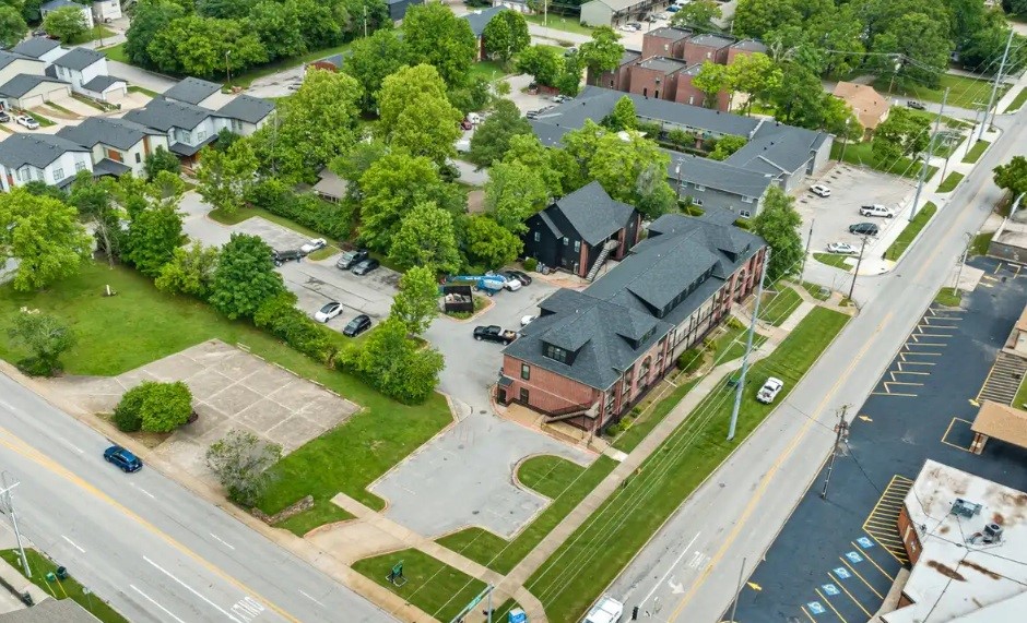 North Corner Hpr - Residential Lease