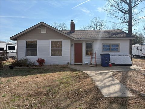 Photo of 103 Oak Street, Bull Shoals, AR 72619 (MLS # 1335983)