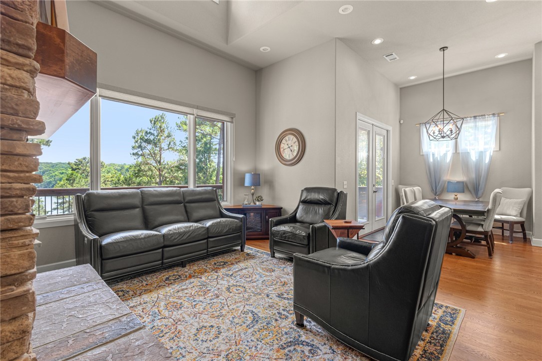 Dorchester Sub Bvv - Residential