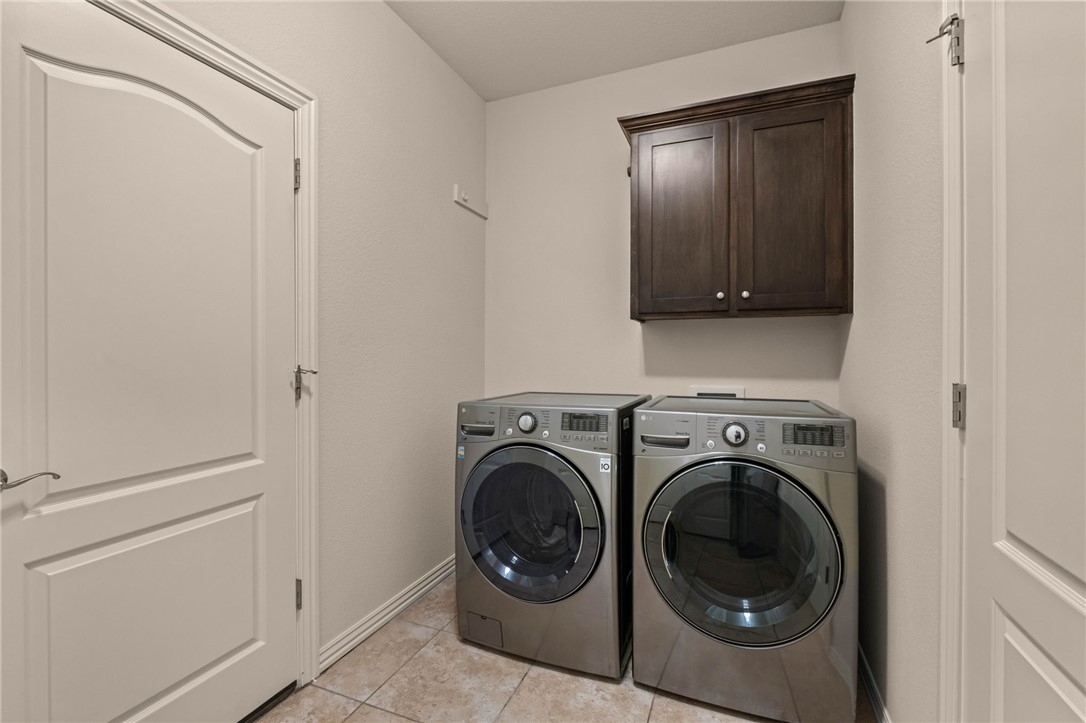 Cornerstone Iii - Residential