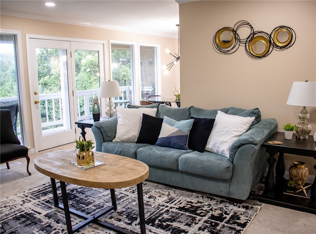 330 Dutchmans Condo - Residential