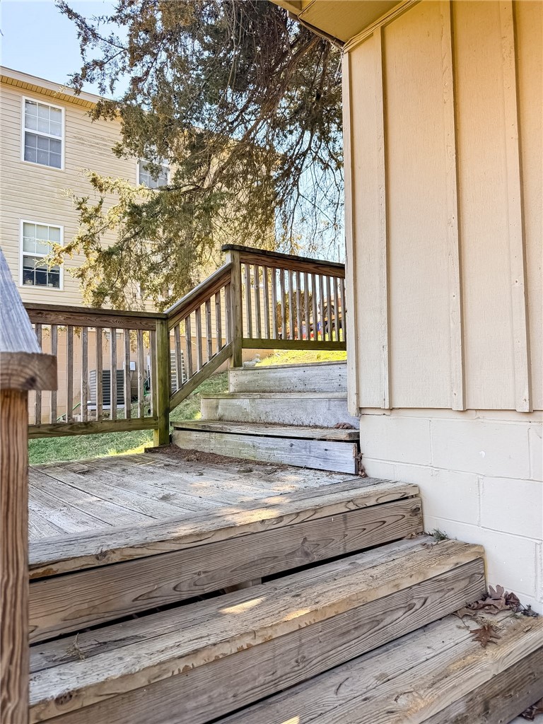 330 Dutchmans Condo - Residential