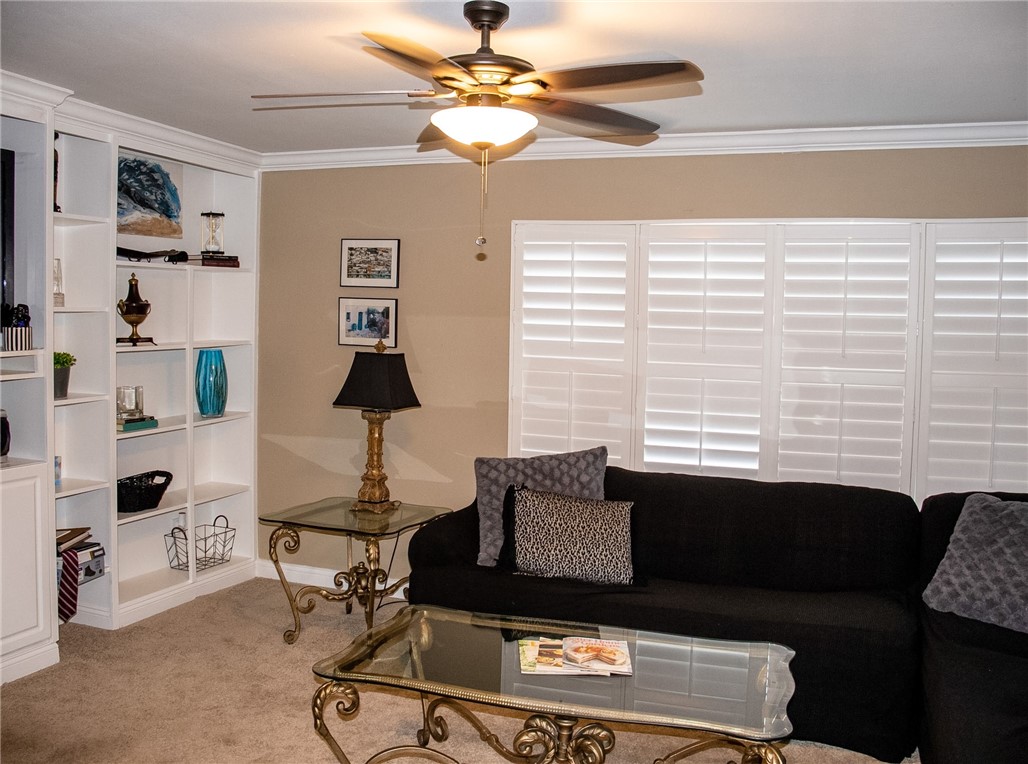 330 Dutchmans Condo - Residential