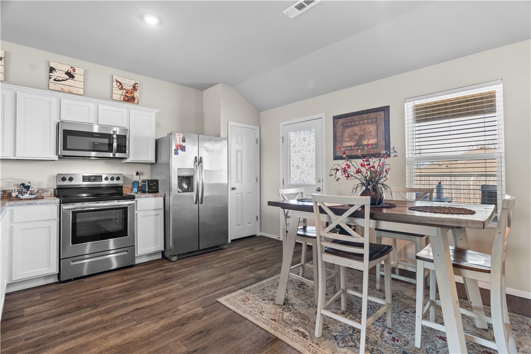 Walnut Hill Sub Ph Ii Pea Ridge - Residential